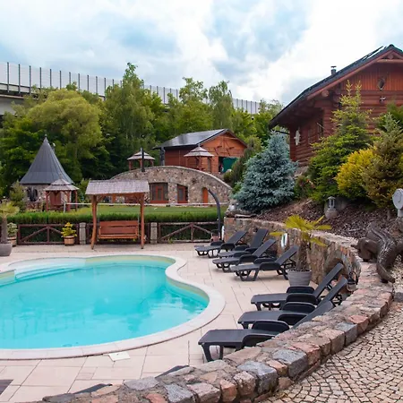 Hotel Zamecek Kaliste Poddubi