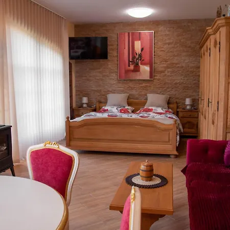 Hotel Zamecek Kaliste Poddubi