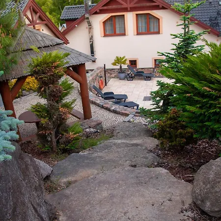 Zamecek Kaliste Hotel Poddubi