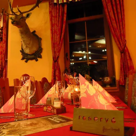 Otel Zamecek Kaliste Poddubí