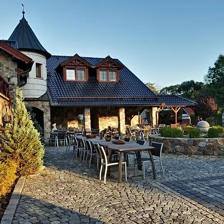 Zamecek Kaliste Poddubí