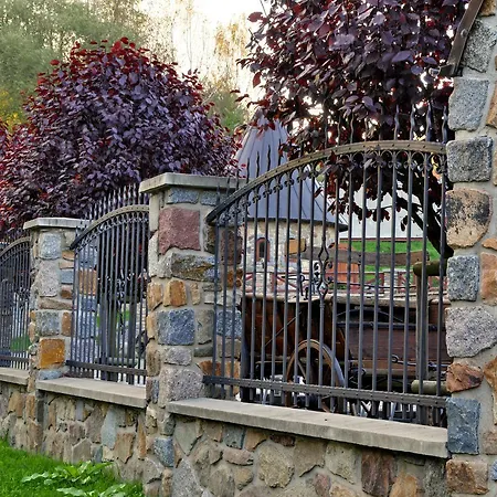 Otel Zamecek Kaliste Poddubí