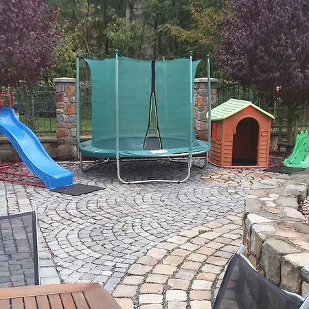 Hotel Zamecek Kaliste Poddubi