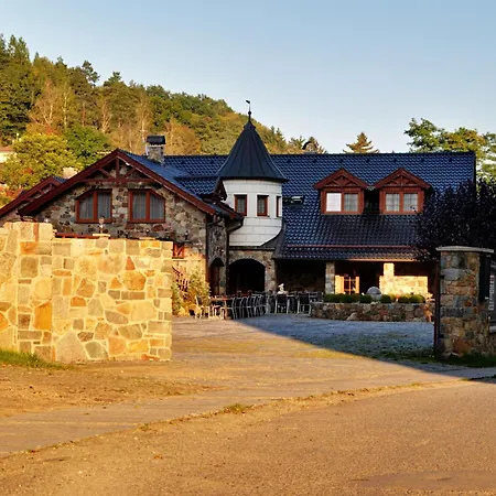 Otel Zamecek Kaliste 3*