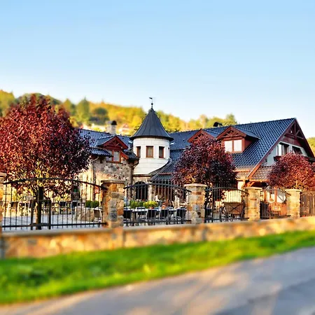 Otel Zamecek Kaliste Poddubí