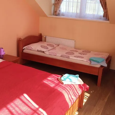 Zamecek Kaliste Poddubí