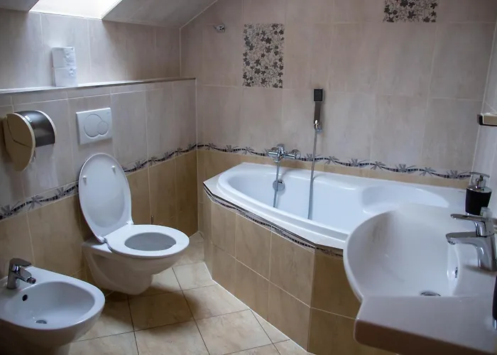 Zamecek Kaliste Hotel Poddubí